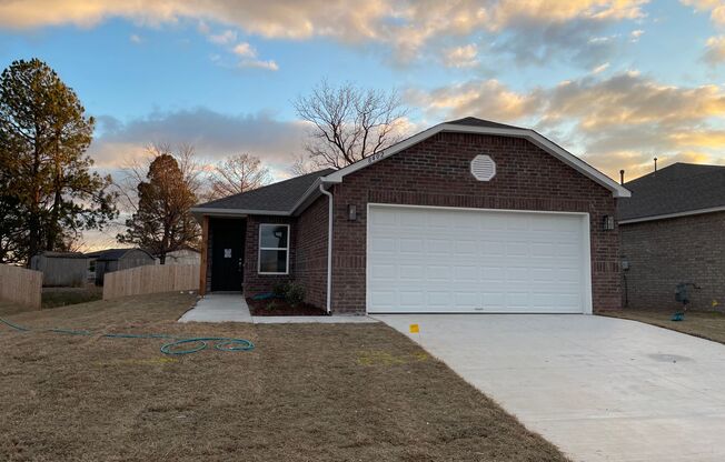 *KICK OFF SPECIAL* NEW Three Bedroom | Two Bath Home in Robinson Ranch