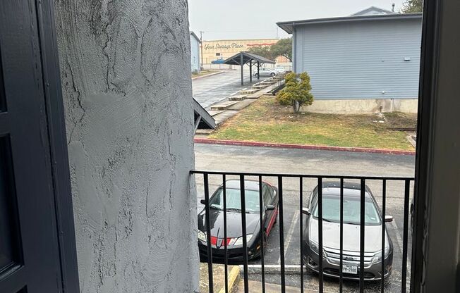 2 beds, 2.5 baths, 1,400 sqft, $1,089