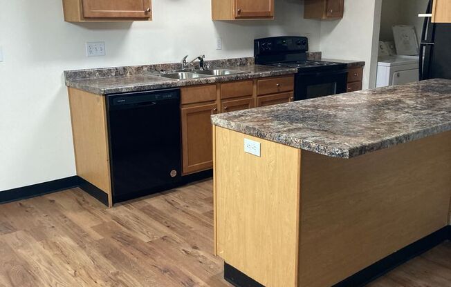 2 beds, 2 baths, 1,130 sqft, $1,349