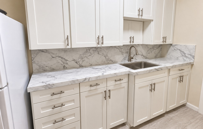 1 bed, 1 bath, 515 sqft, $1,700, Unit 401