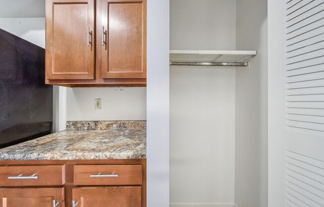 1 bed, 1 bath, 710 sqft, $805, Unit 07-02