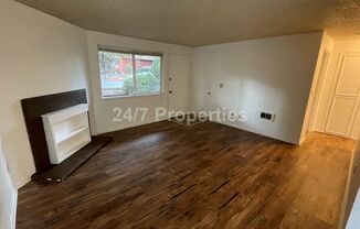 2 beds, 1 bath, 900 sqft, $1,495, Unit 16346 Unit 1