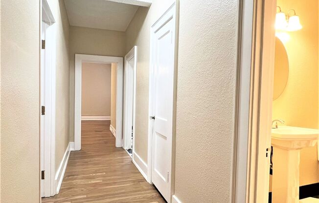 1 bed, 1 bath, 730 sqft, $1,495, Unit 216