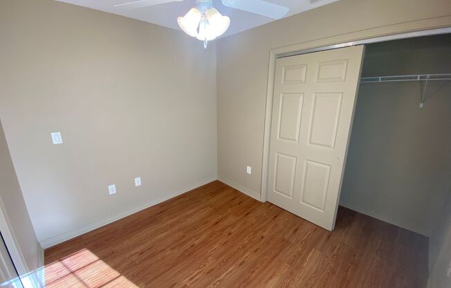 2 beds, 2 baths, 963 sqft, $876, Unit M11-H