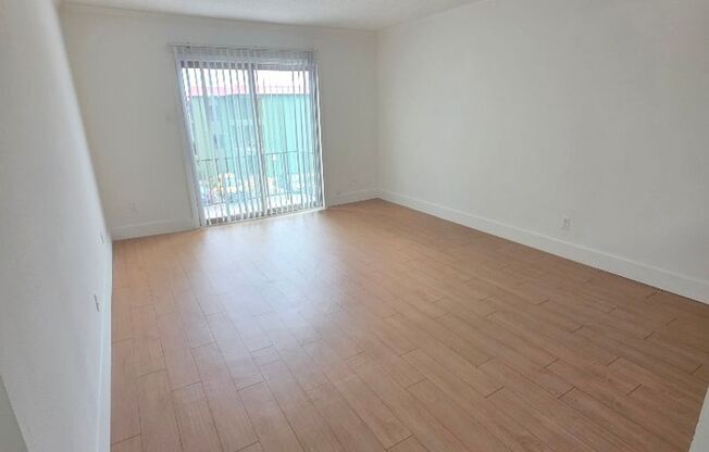 2 beds, 2 baths, 960 sqft, $1,099, Unit ELP2202-363