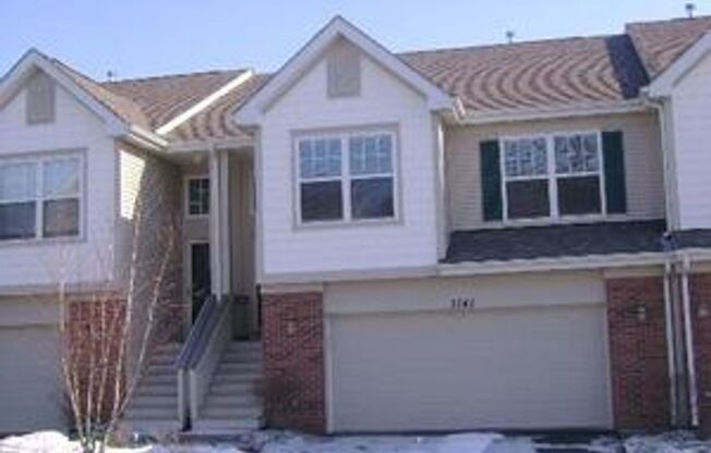 Beautiful 3 bedroom 4 Bathroom townhome