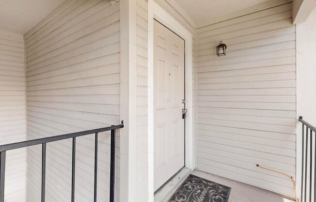 Stylish Upstairs Corner Unit Near Lake Ray Hubbard