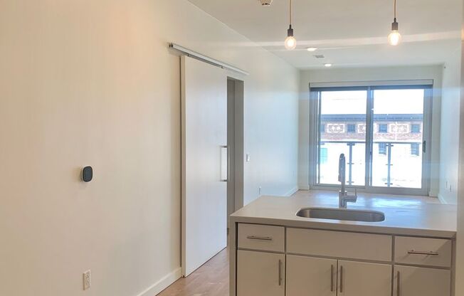 1 bed, 1 bath, 674 sqft, $1,395, Unit 510