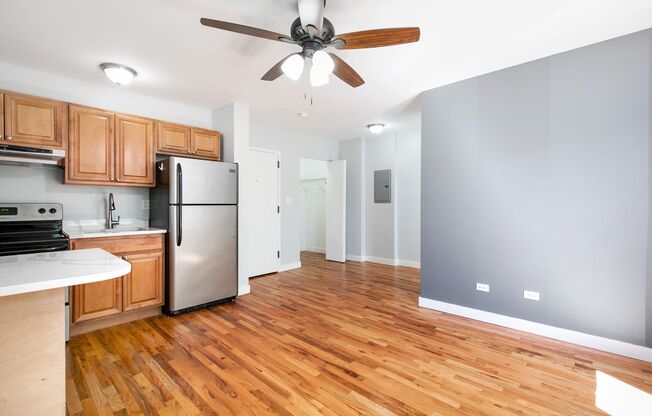 Studio, 1 bath, 250 sqft, $1,250, Unit 7450-44