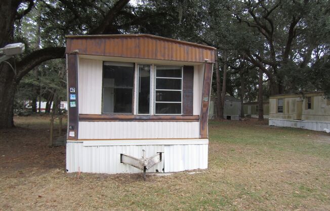 2 beds, 1 bath, $750, Unit Lot 47