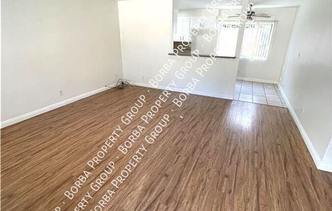 2912 E 65 ST