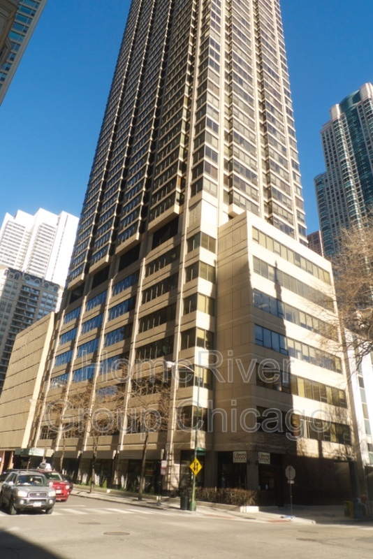 30 E Huron St