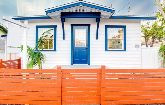 2 Bed, 1 Bath House in North Park!