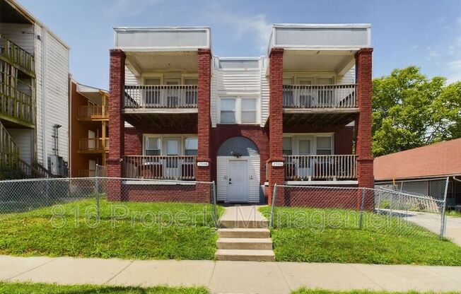 2936 FLORA AVE