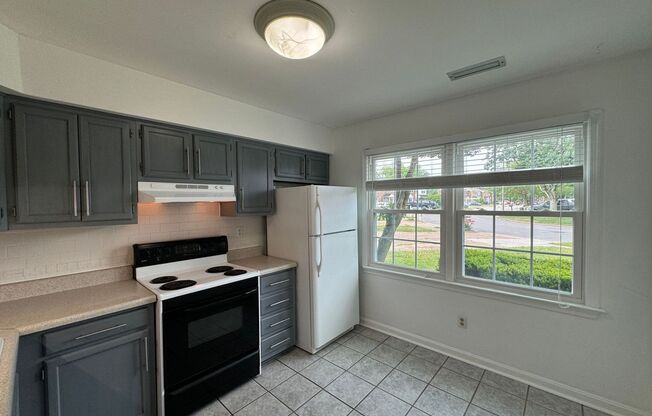 Welcome to this charming 3 bedroom "ASK ABOUT OUR ZERO DEPOSIT"
