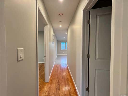 3 beds, 2 baths, 1,295 sqft, $3,100, Unit 3FL