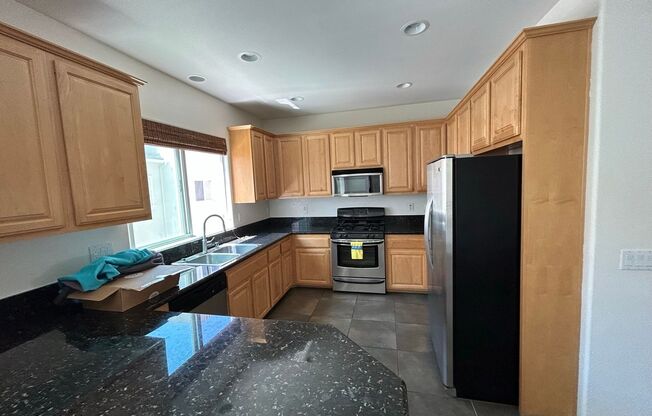 Spacious 3-Bedroom, 2.5-Bath Condo for Rent – El Cajon