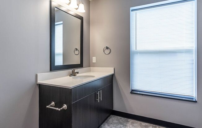 Studio, 1 bath, 487 sqft, $1,550, Unit 201 (Furnished)