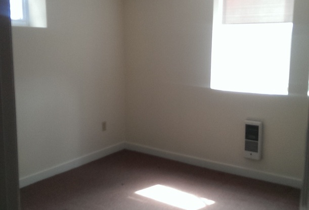 1 bed, 1 bath, 614 sqft, $2,300, Unit 03-B1