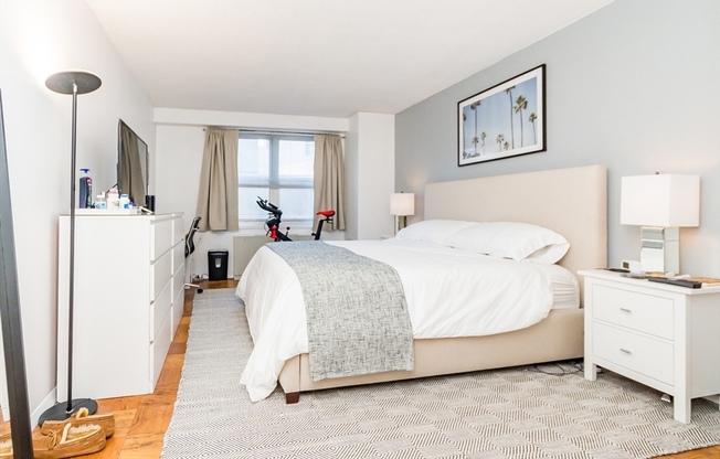1 bed, 1 bath, 700 sqft, $3,400, Unit 9B