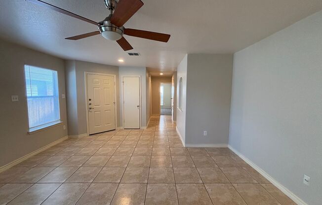 Charming 3-Bedroom Home Near Lackland AFB!