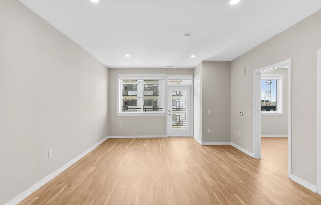 1 bed, 1 bath, 614 sqft, $2,420, Unit 604
