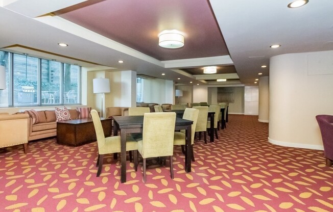 Studio, 1 bath, 500 sqft, $2,600, Unit 715