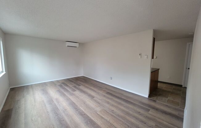 2 beds, 1.5 baths, 1,056 sqft, $1,995, Unit 8820-3