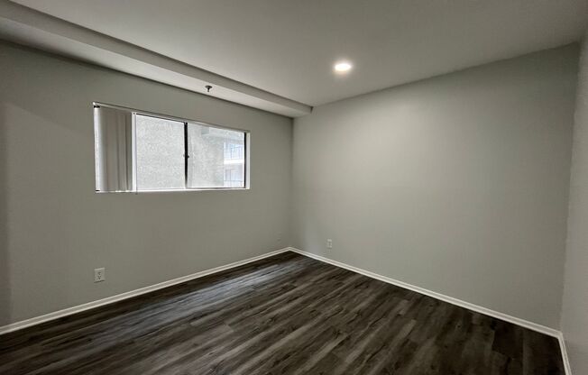 2 beds, 2 baths, 1,100 sqft, $2,098, Unit 202