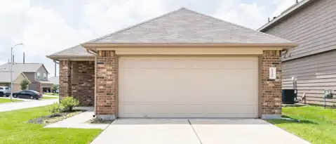 13246 ITALIAN CYPRESS TRL