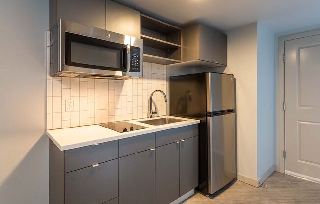 Studio, 1 bath, 287 sqft, $1,191.7, Unit 612