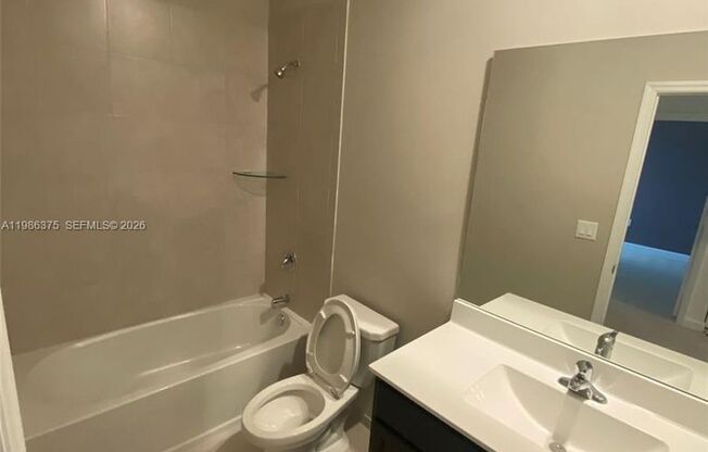 20773 NE 5TH CT MIAMI, FL 33179