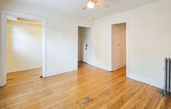 Studio, 1 bath, 470 sqft, $1,415, Unit 512-302