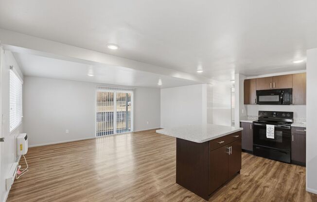 2 beds, 1 bath, 850 sqft, $1,150, Unit D-301