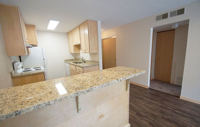 1 bed, 1 bath, 780 sqft, $1,374, Unit 213