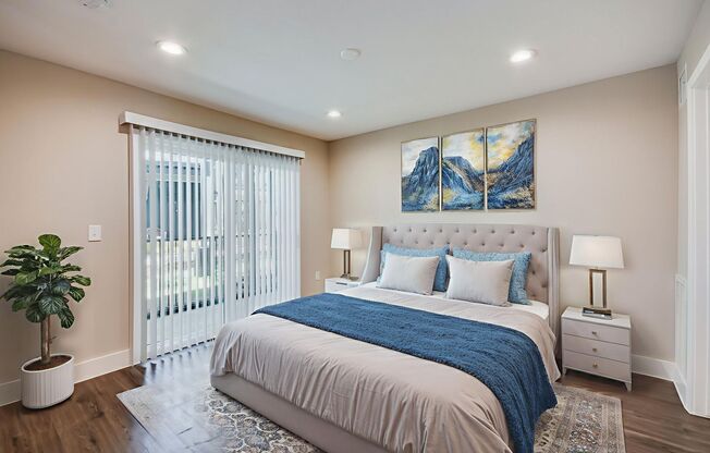 Available: remodeled 1 bed / 1 bath with luxury amenities
