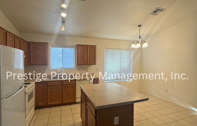 4 beds, 2 baths, $1,595