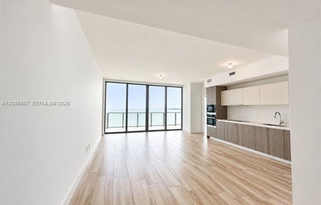 2 beds, 2.5 baths, $6,200, Unit # 1104