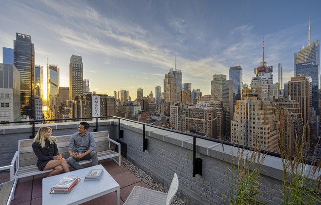 Studio, 1 bath, $3,600, Unit 9B04