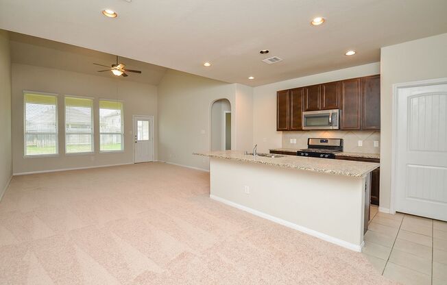4 Bedrooms 2.5 Baths House for lease in Katy, Easy access to 99, I10.