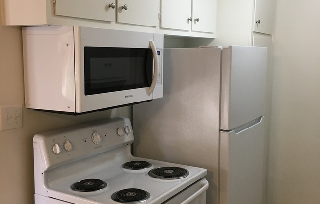 1 bed, 1 bath, $1,725, Unit 11