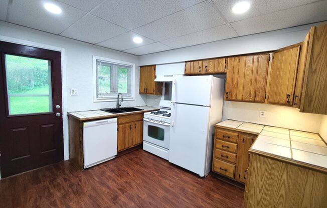 *Recently Updated 2BD/1.5BA Duplex Available in Baldwin - ALL UTILITIES INCLUDED*