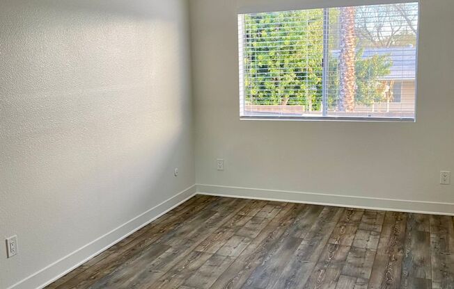 2 beds, 1 bath, 900 sqft, $2,300, Unit 8324-31