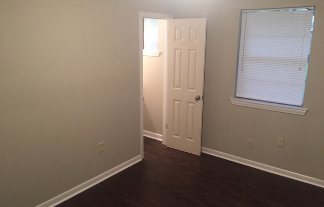 3 beds, 2 baths, $1,500