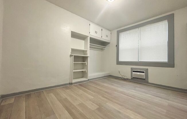 411 NW 37 St