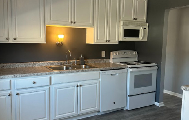 2 beds, 1 bath, 750 sqft, $1,349, Unit 1624-2B