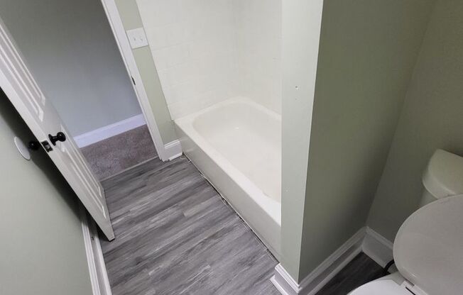 2 Bed 1 Bath with a Bonus Room in Basement