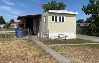 870 N Eden