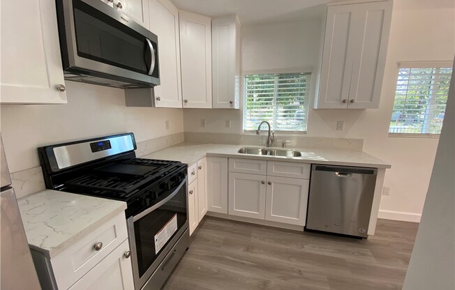 1 bed, 1 bath, 400 sqft, $1,895