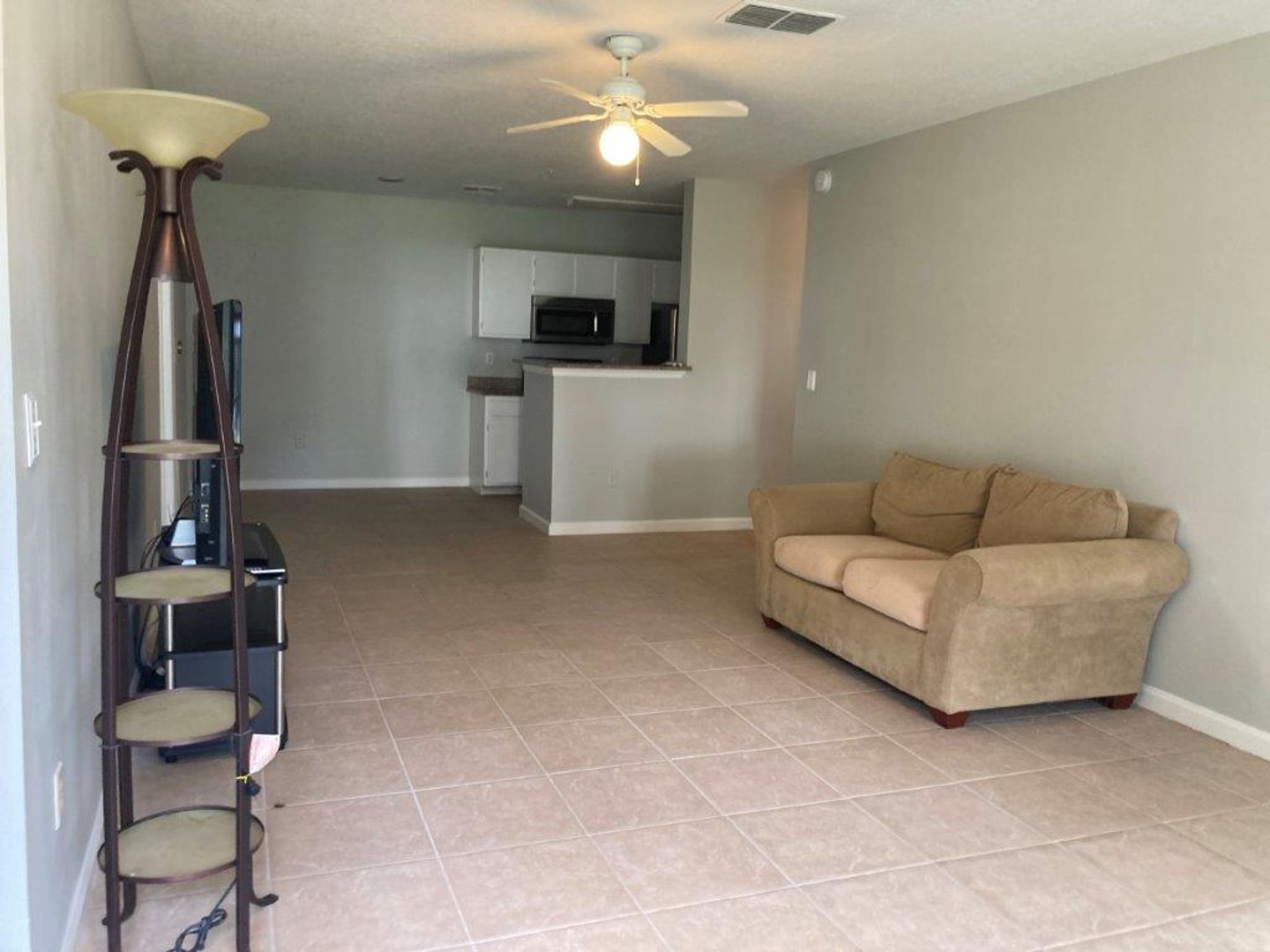 Beautiful 2BD / 2BA Condo – Close to Universal!